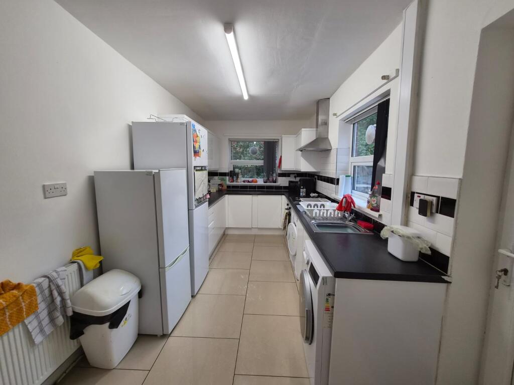 House in Nottingham - View 2