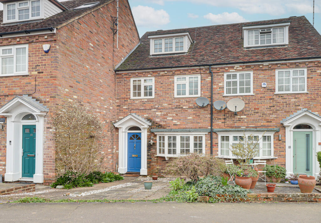 Main image of property: Pickford Road, Markyate, St Albans, AL3