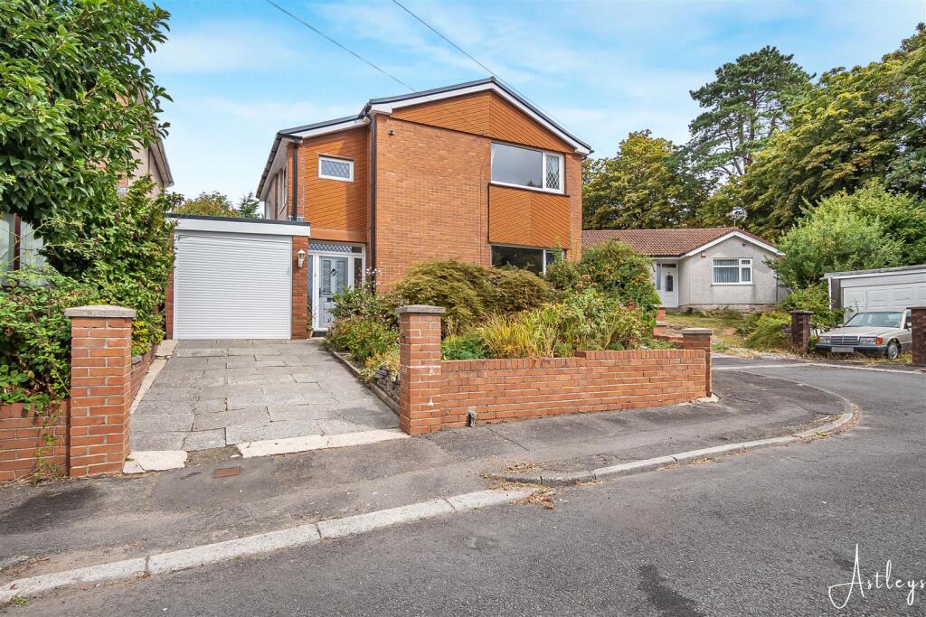 Main image of property: Gelli Aur,, Neath