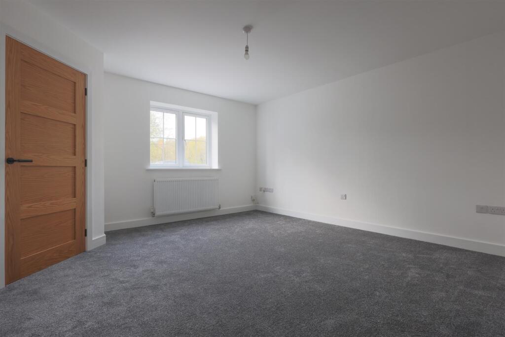 2 The Crown Mews, Tean Road, Mobberley photo 4