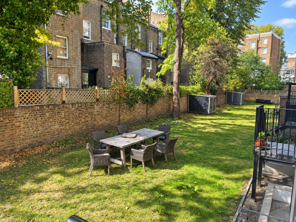 Apartment in London - View 3