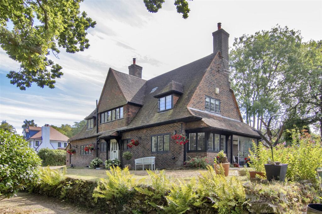 Main image of property: Pear Tree Lane, Shorne, Kent, DA12