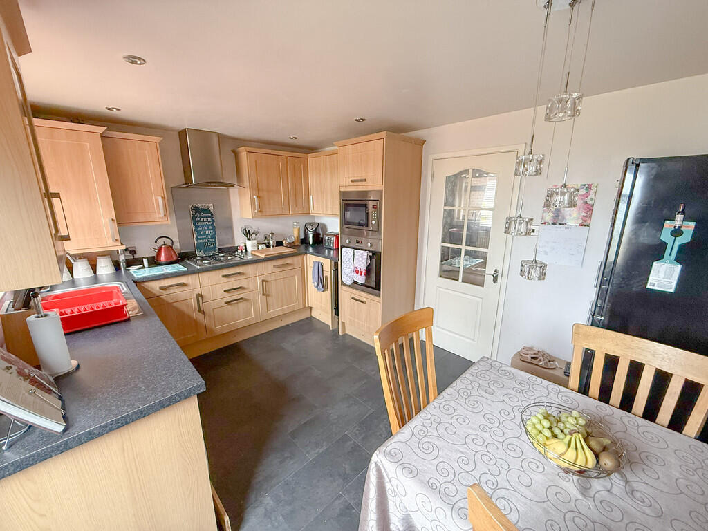 Meadow Close, Horsley Woodhouse photo 5
