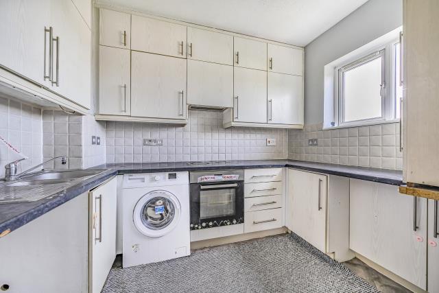 Apartment in London - View 5