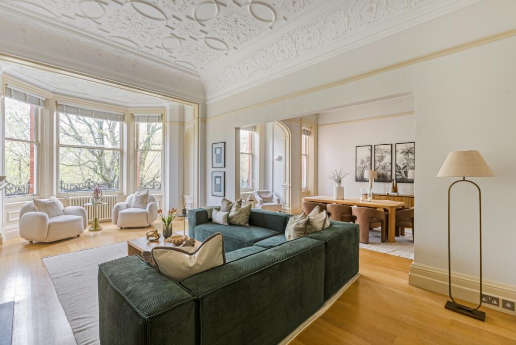 Main image of property: Wellington Court, Knightsbridge, SW1X