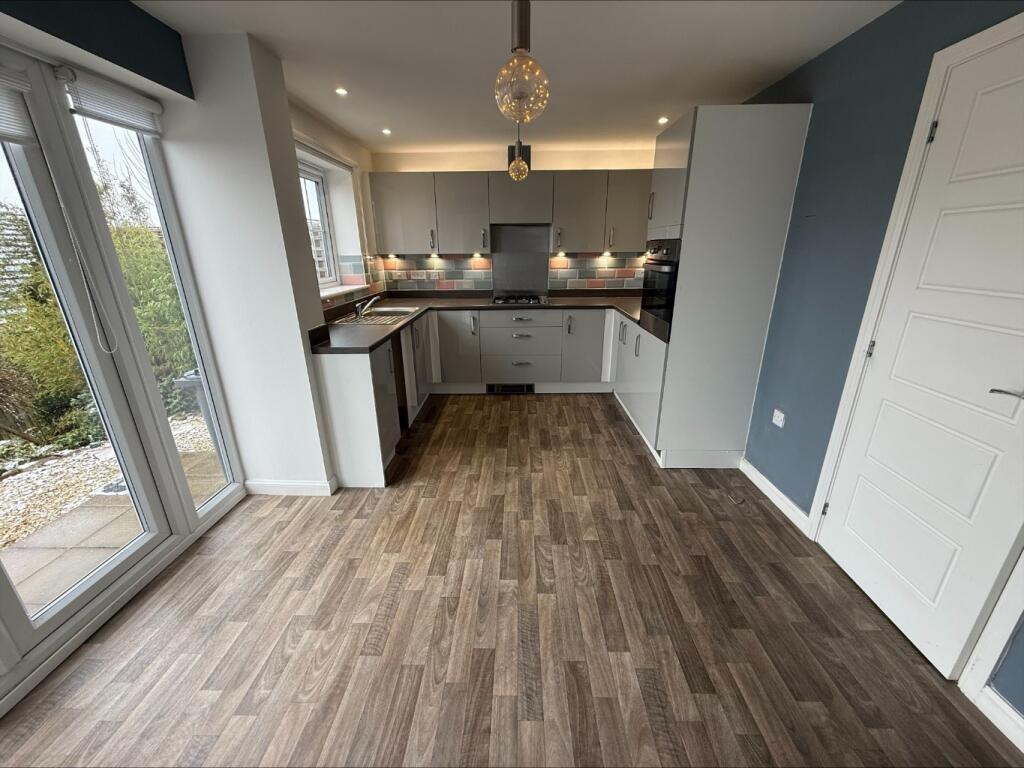 Additional image 3 of Low Whin Fold, Keighley, BD22