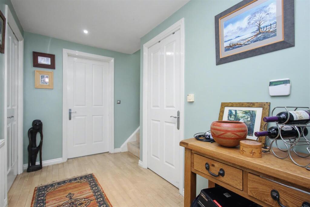 Ironwood Avenue, Desborough photo 4