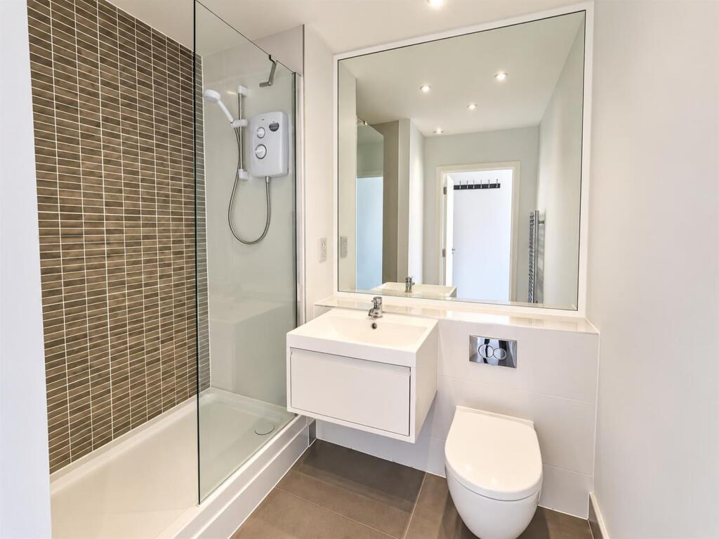 Apartment in Gosport, Hampshire - View 5
