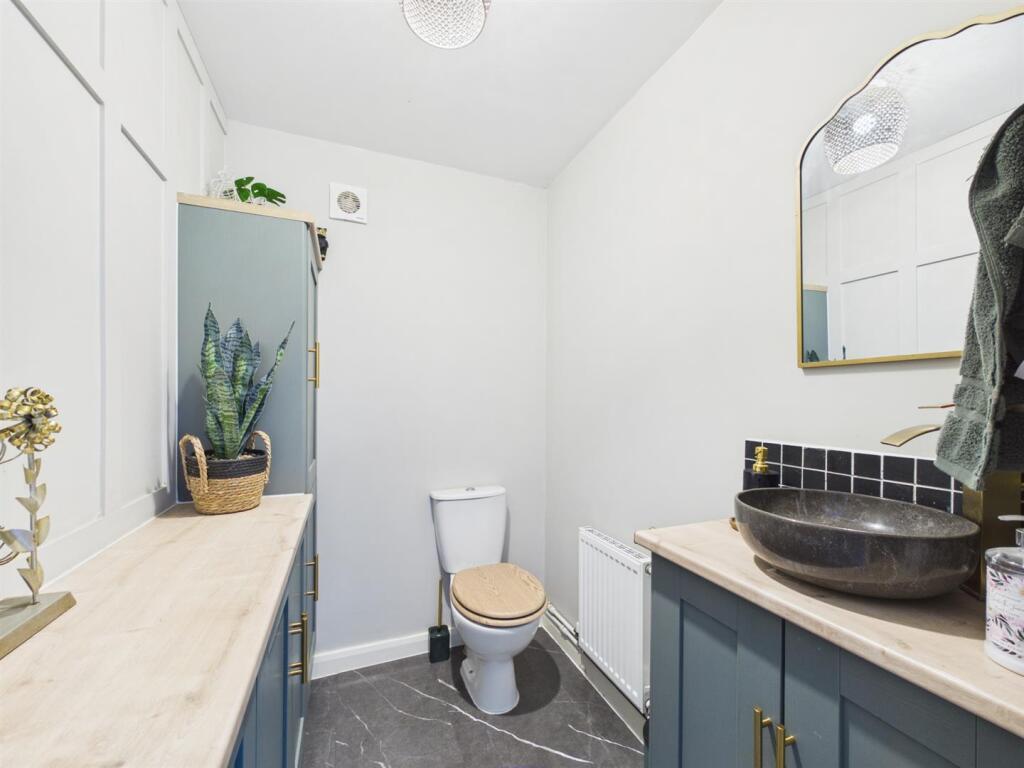 House in North Kesteven, Waddington - View 5