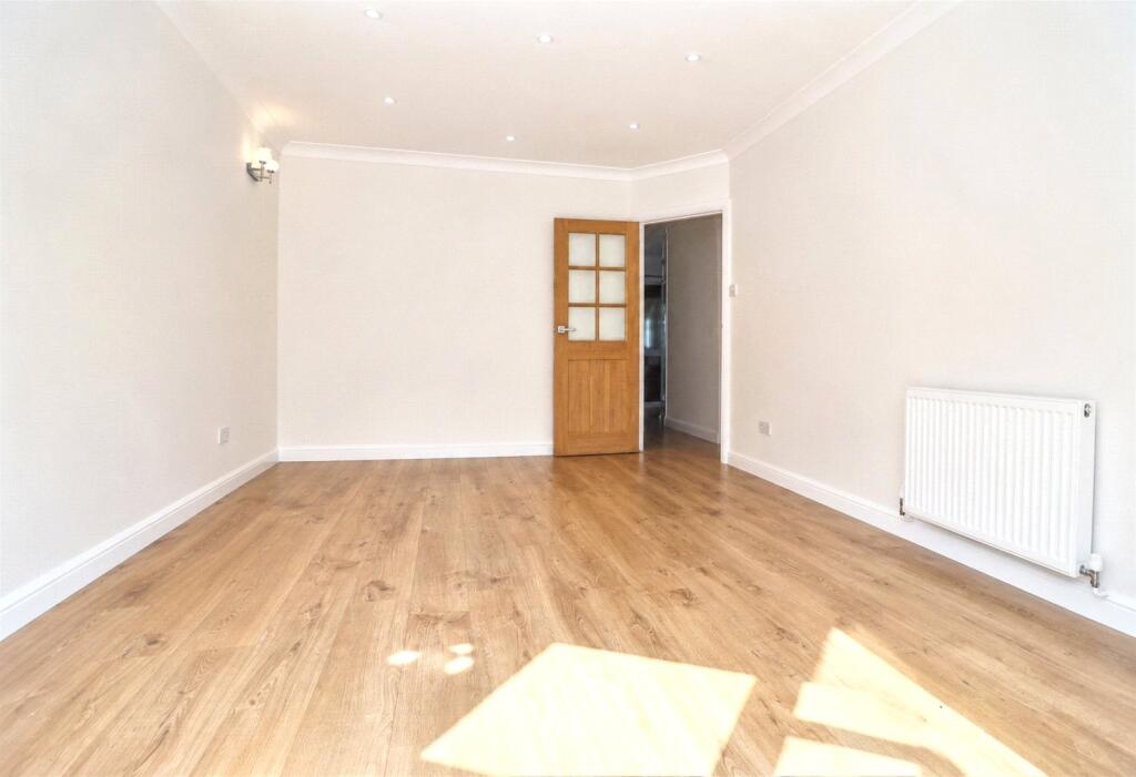 House in Guildford - View 4