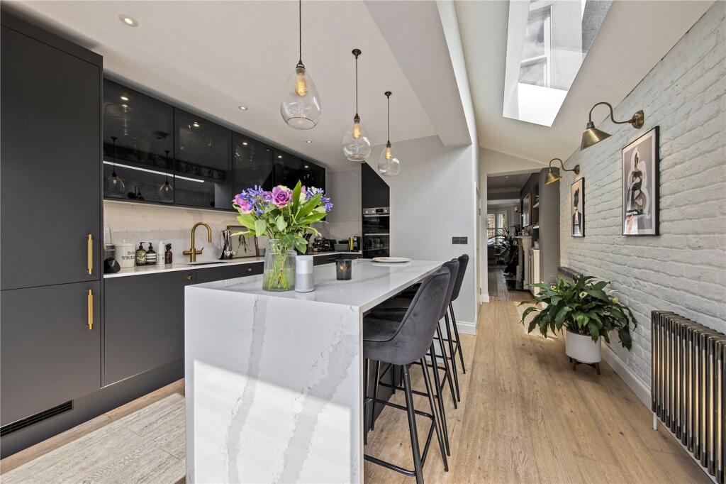 House in Twickenham - View 5
