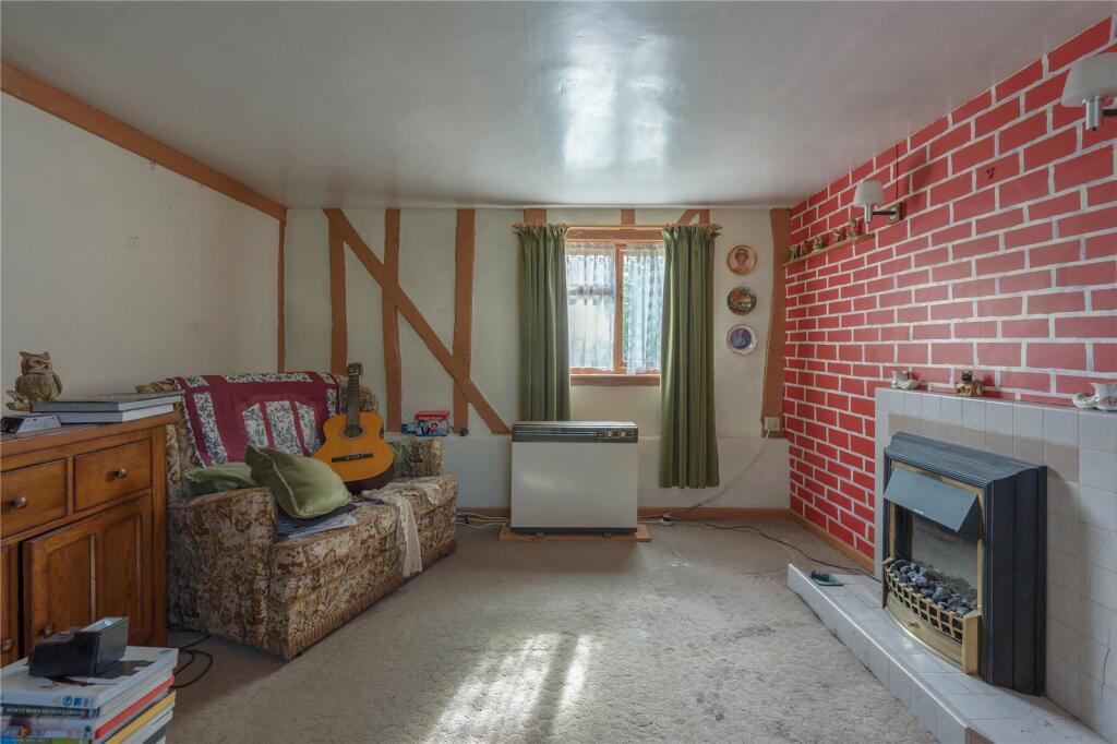 House in Breckland, South Lopham - More