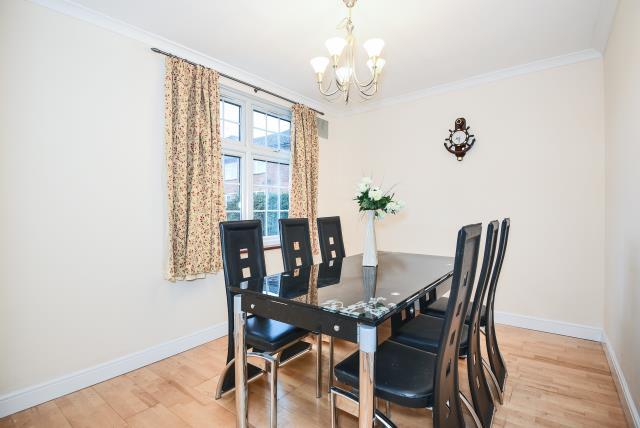 House in Watford - View 4
