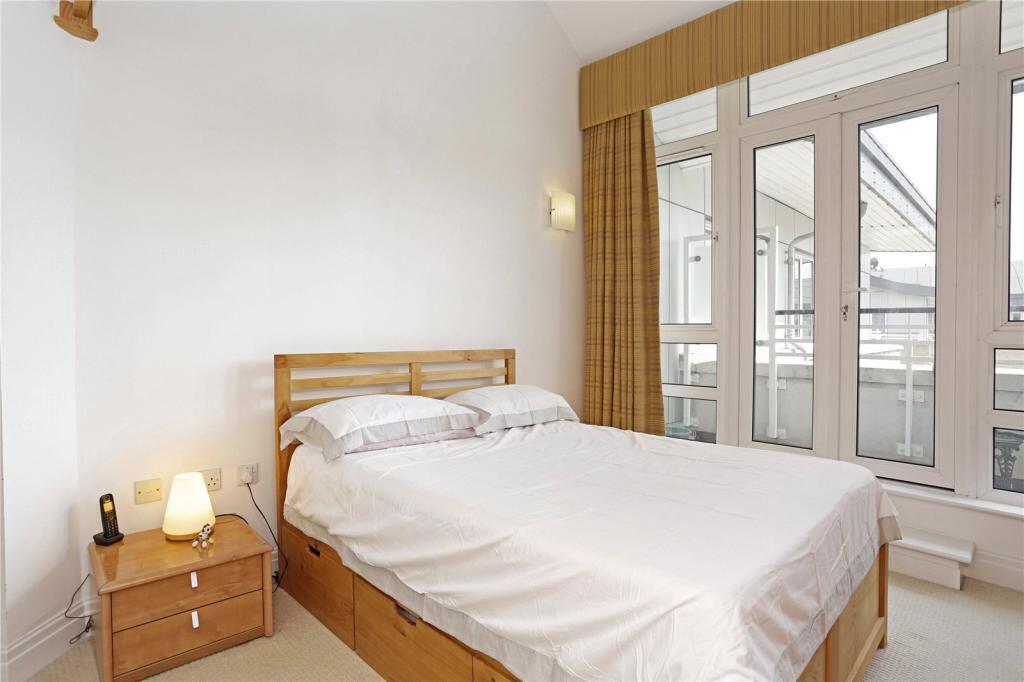 Main image of property: London, E14