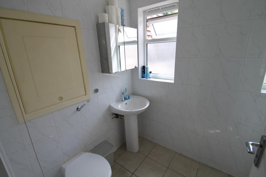 House in London, Plaistow - More