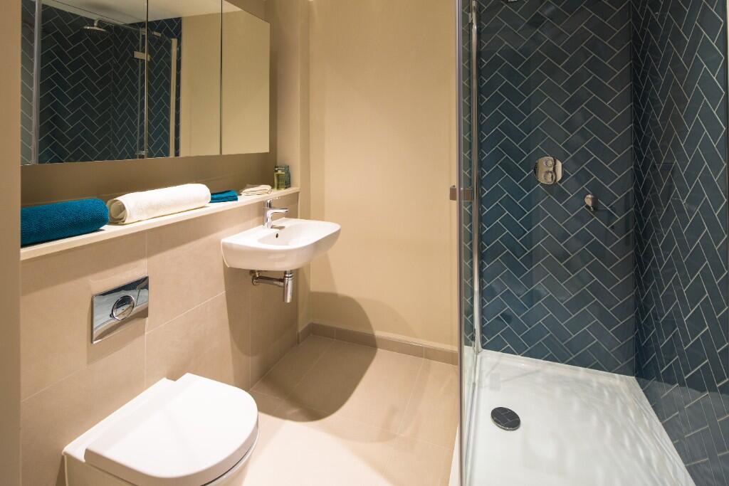 Main image of property: Wellesley Road, Croydon, London, CR0