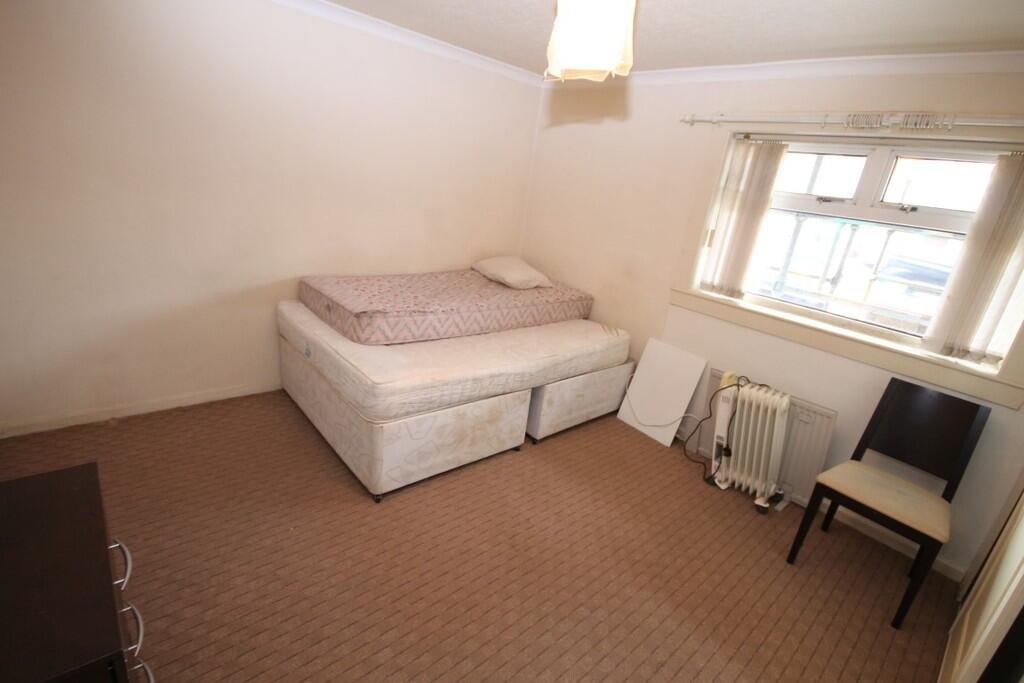 Apartment in Kilmarnock - View 5