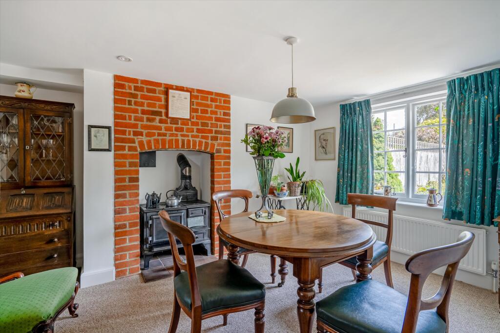 House in Basingstoke and Deane, Baughurst - View 4