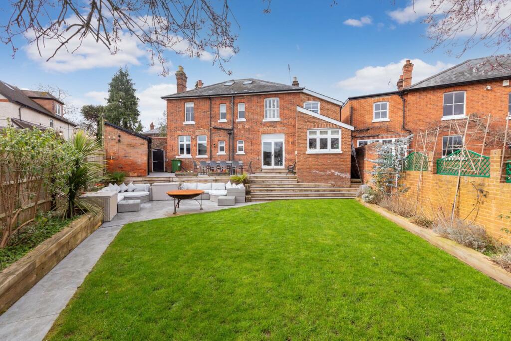 Main image of property: The Crescent, Maidenhead, SL6