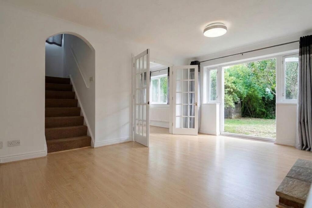 Northweald Lane, Kingston Upon Thames, KT2 - View 5