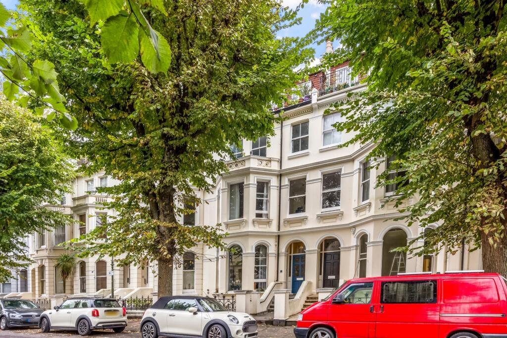 Apartment in Hove, Aldrington - View 2