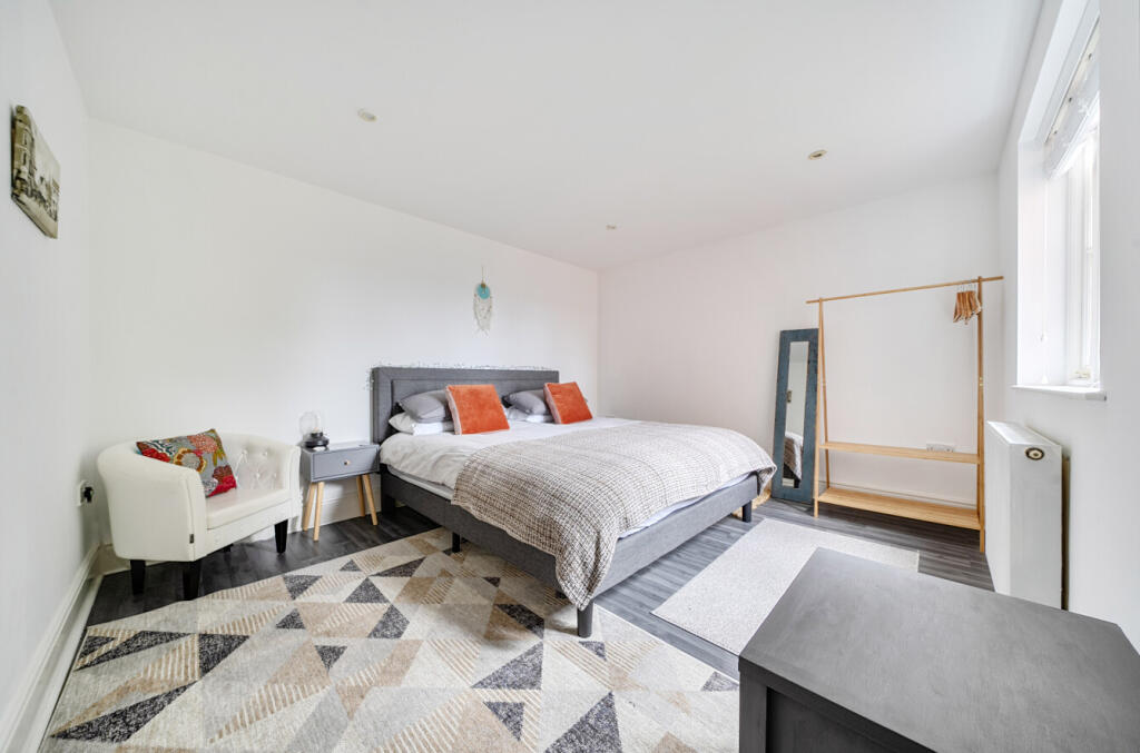 Additional image 3 of Northload Street, Glastonbury, BA6