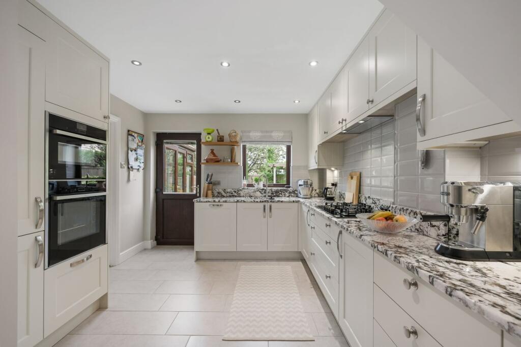 House in Colchester - View 3