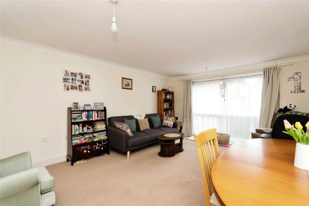 Apartment in Southampton - More