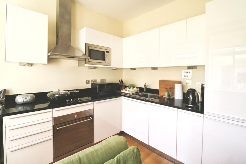Apartment in Sully - View 3