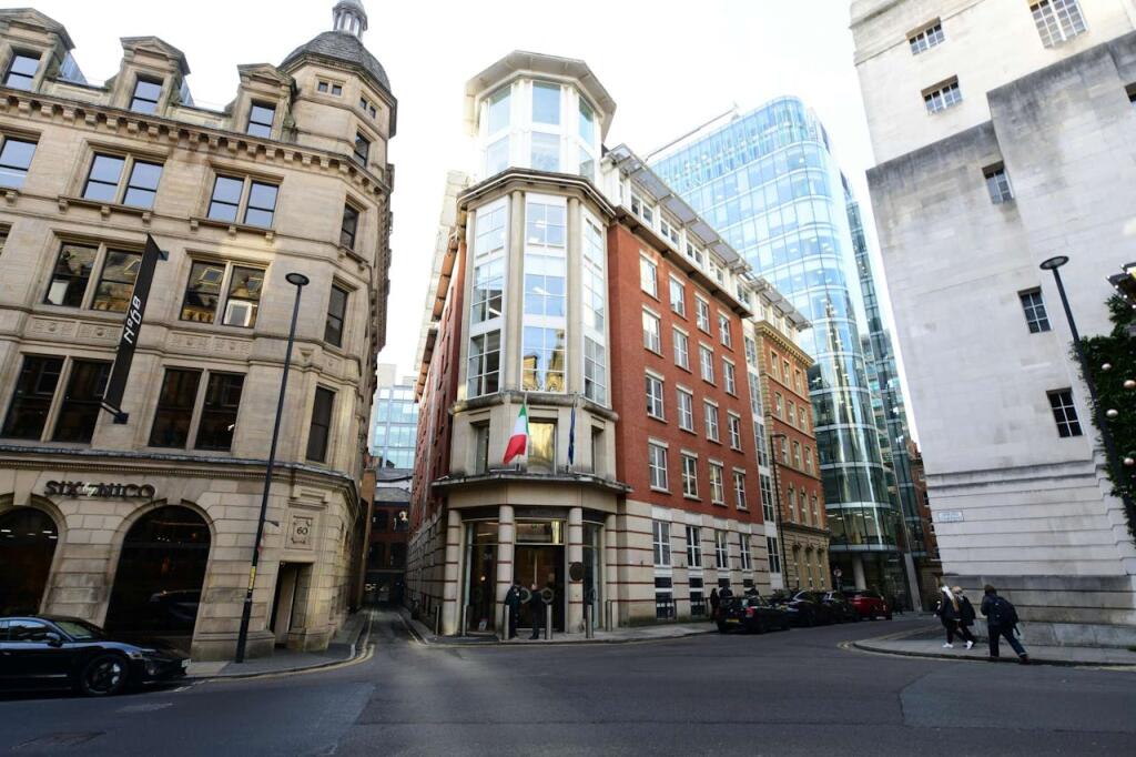 Main image of property: The Chancery, Spring Gardens, Manchester, M2 1EW