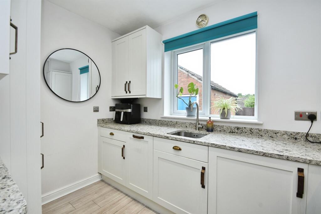 Forest Grove, Harrogate - View 5