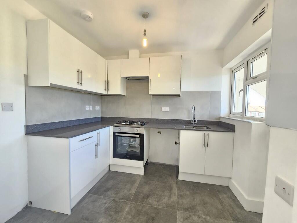 Main image of property: Crestbrook Place, Green Lanes, London, N13