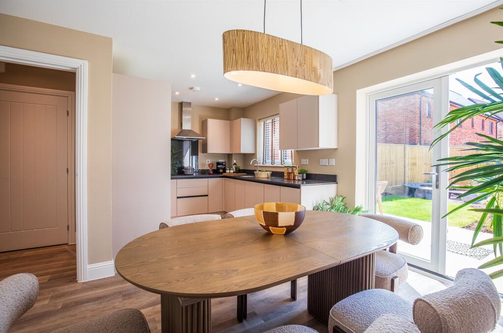 House in Eastleigh - View 2