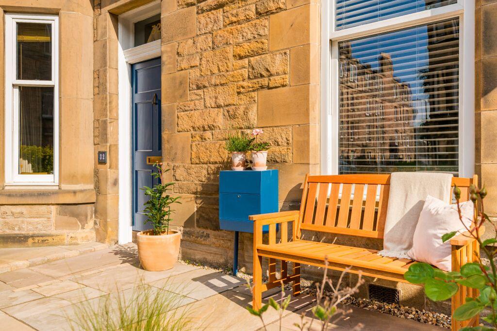 Main image of property: 32 Millar Crescent, Edinburgh, EH10 5HH