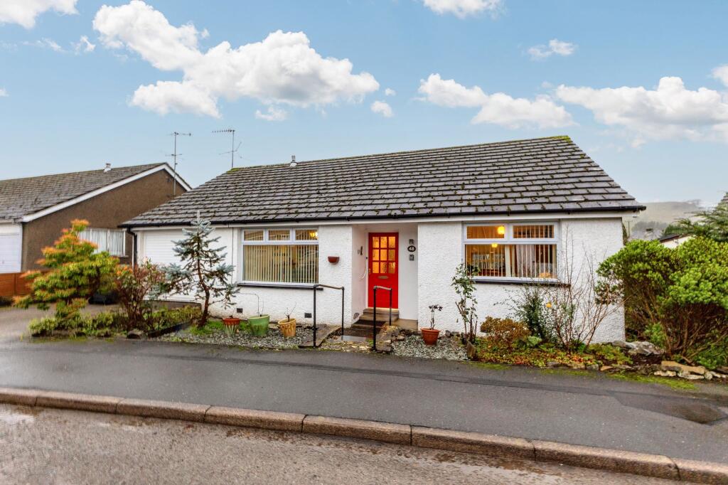 Main image of property: 48 Seedfield, Staveley