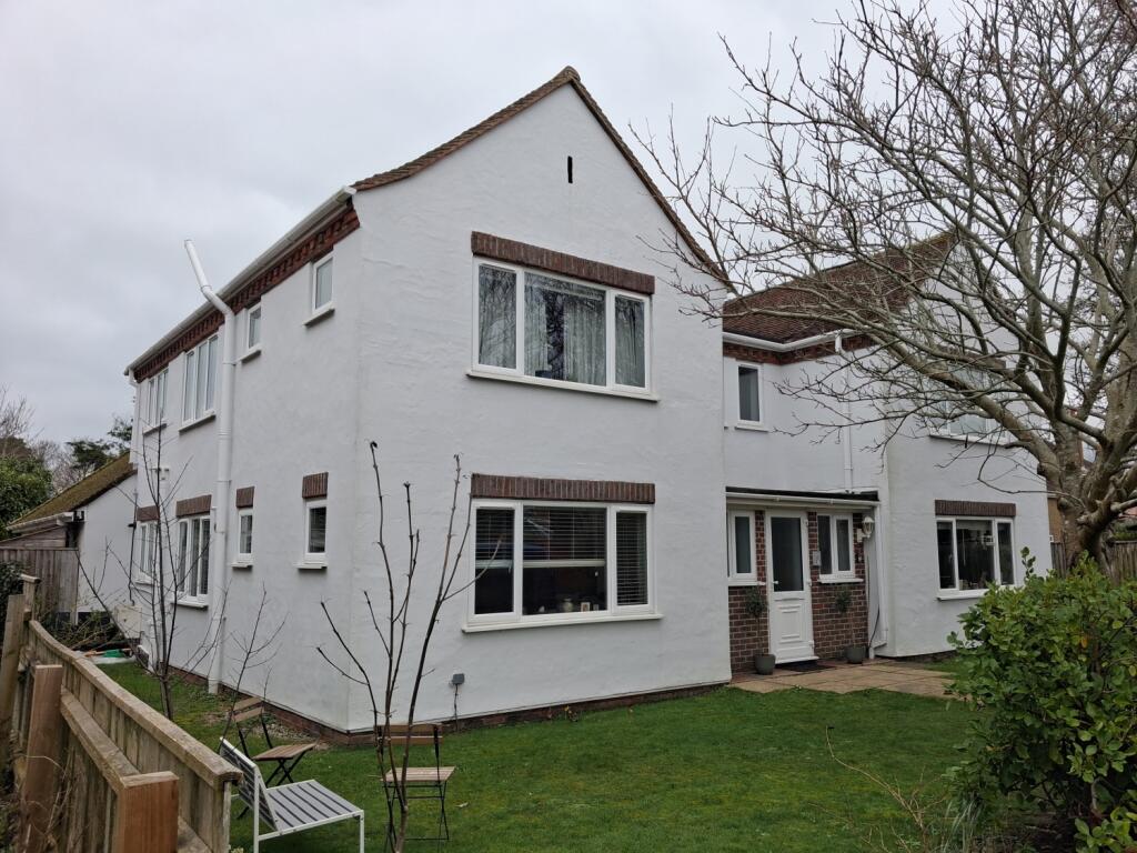 Main image of property: 2 Kings Court Kings Road, Lymington