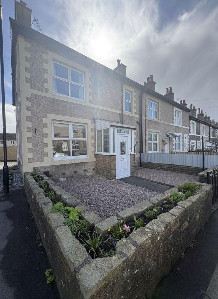 Main image of property: 3 West End Terrace, Guiseley, LS20 8LX