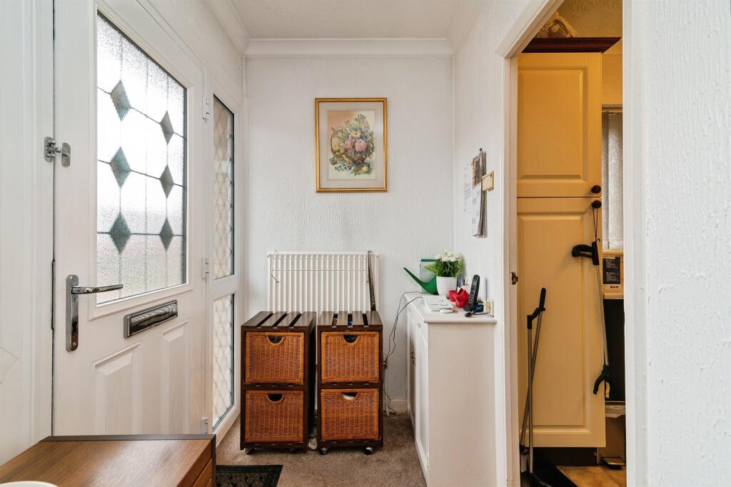 House in Nottingham, Hempshill Vale - View 6
