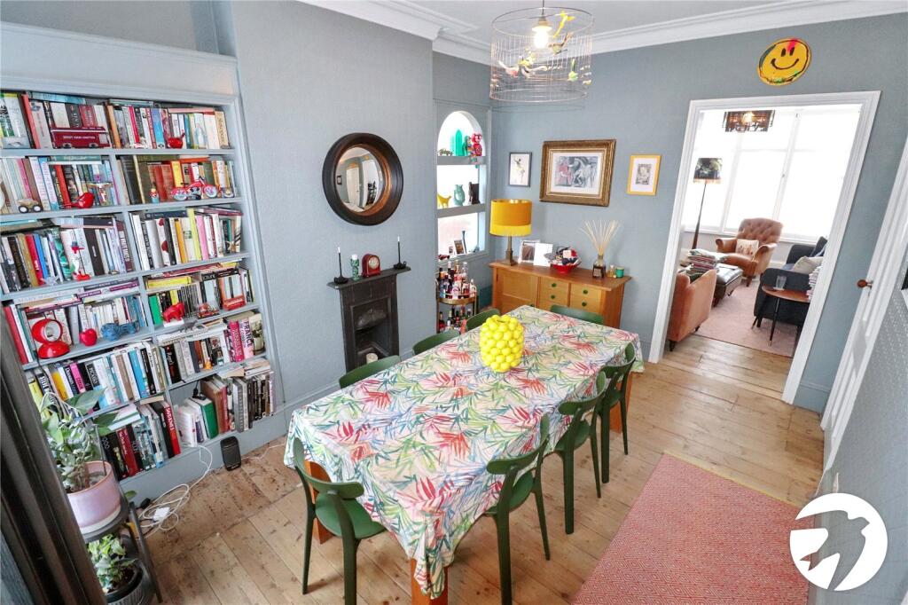 House in London - View 3