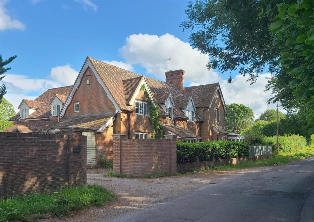 Main image of property: Crossways, Kintbury
