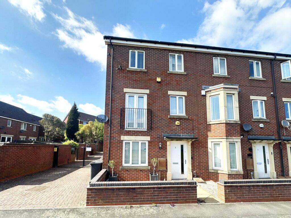 Main image of property: Greenock Crescent, Parkfields, Wolverhampton, West Midlands, WV4