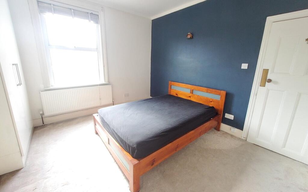 Apartment in Harrow - View 3
