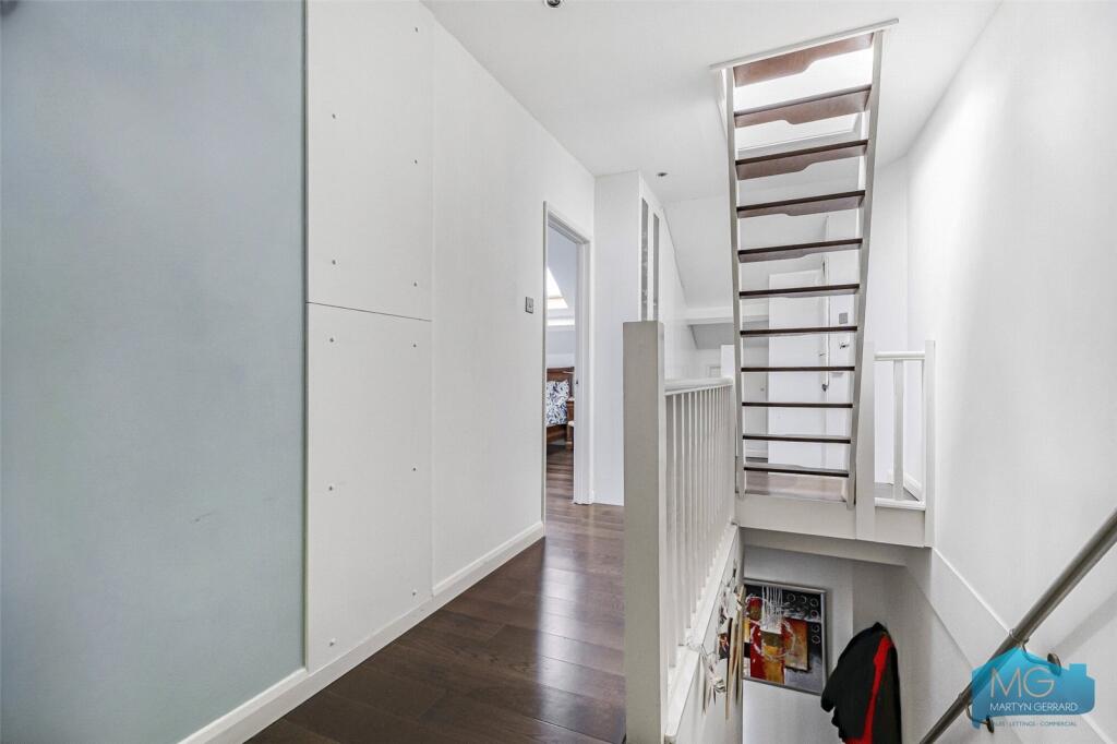 Apartment in London, Kilburn - View 4