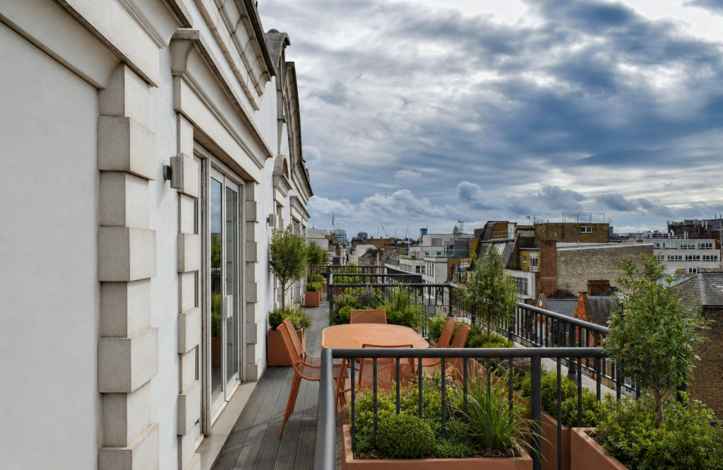 5th Floor Terrace