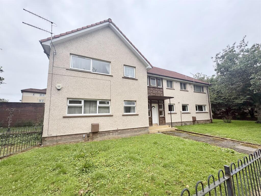 Main image of property: 58 Broomlands Drive, Irvine, KA12 0DZ