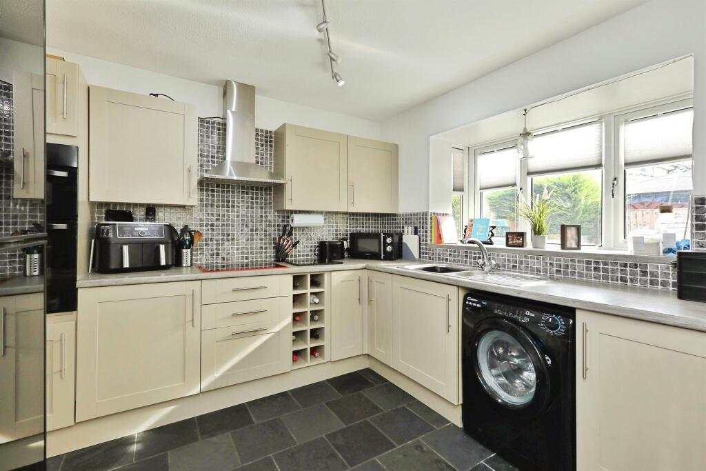 House in Sheffield, South Yorkshire - View 3