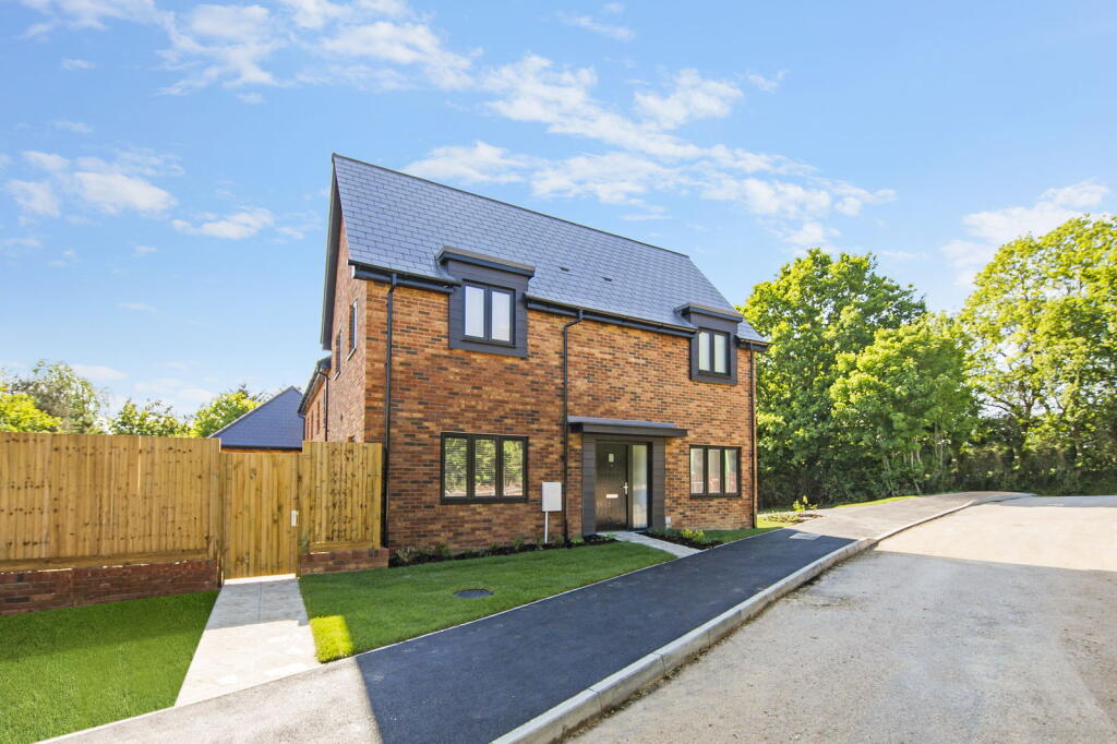 Main image of property: 7 Farm Field Place, Herstmonceux