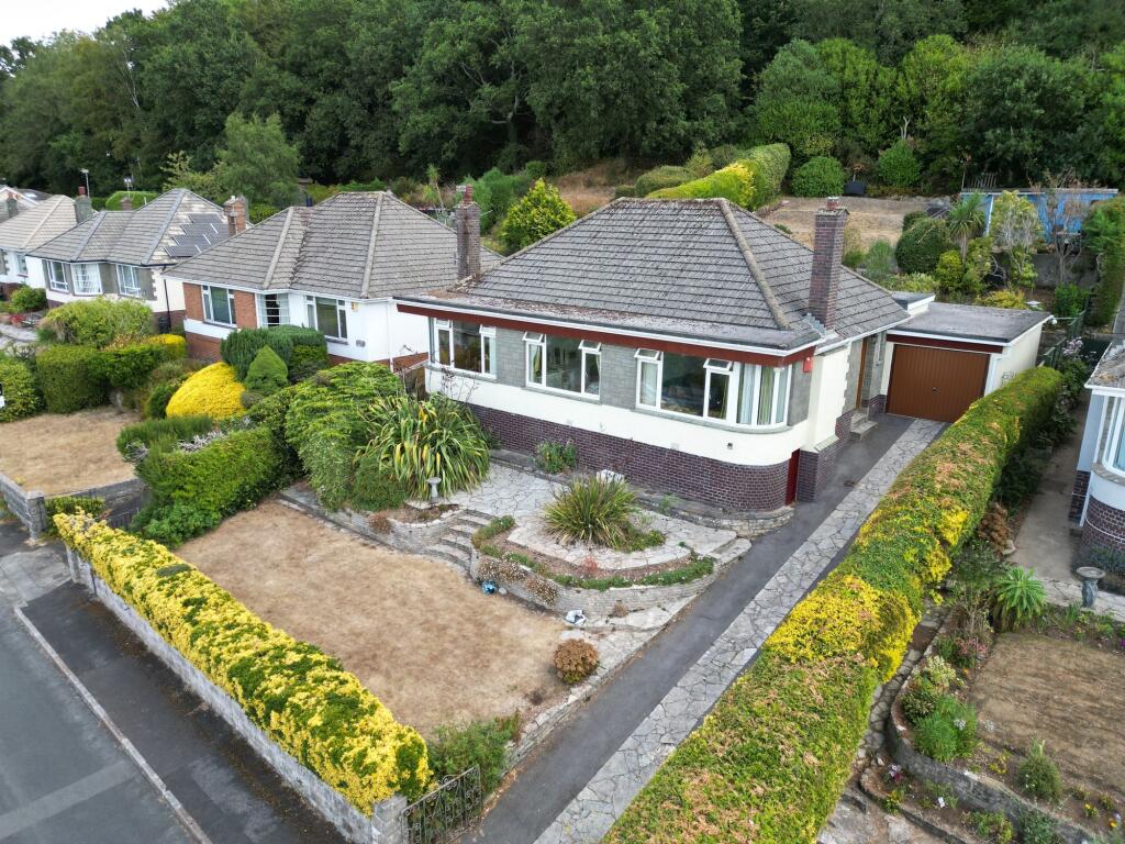 Main image of property: Lyndhurst Close, Kingskerswell, TQ12
