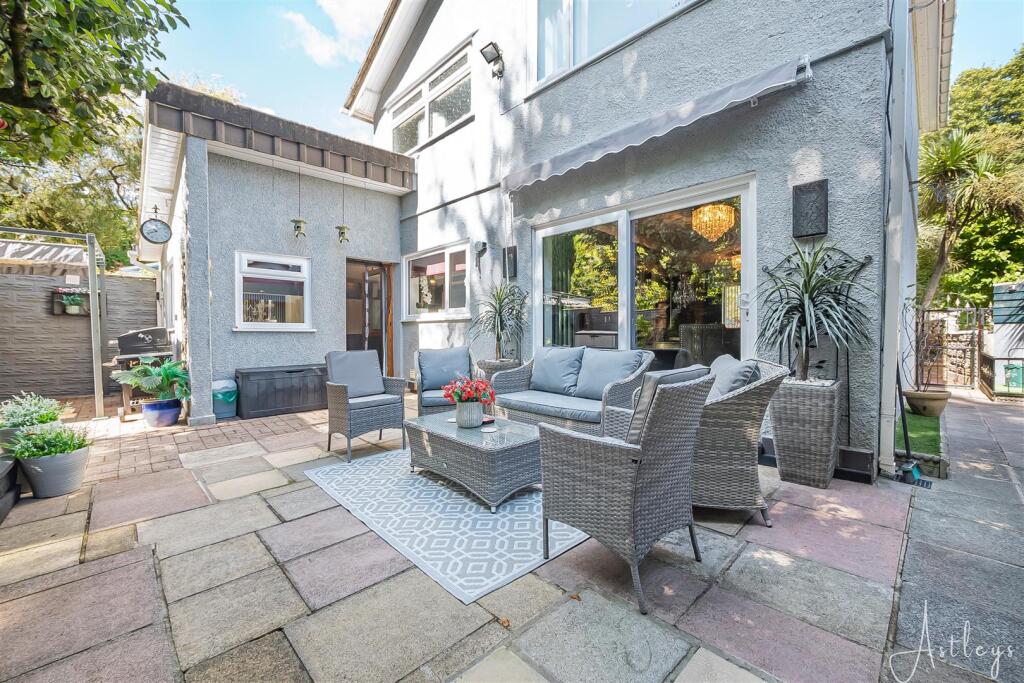 House in Swansea - More