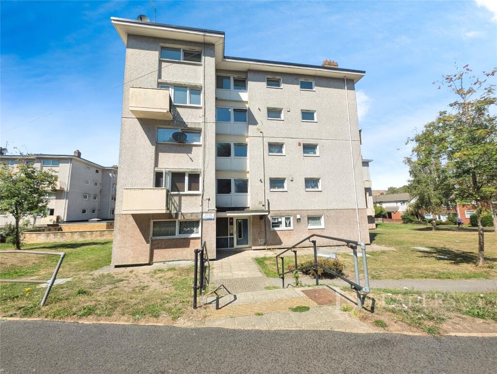1-bed flat on Tatwin Crescent, Southampton, Hampshire, £90,000